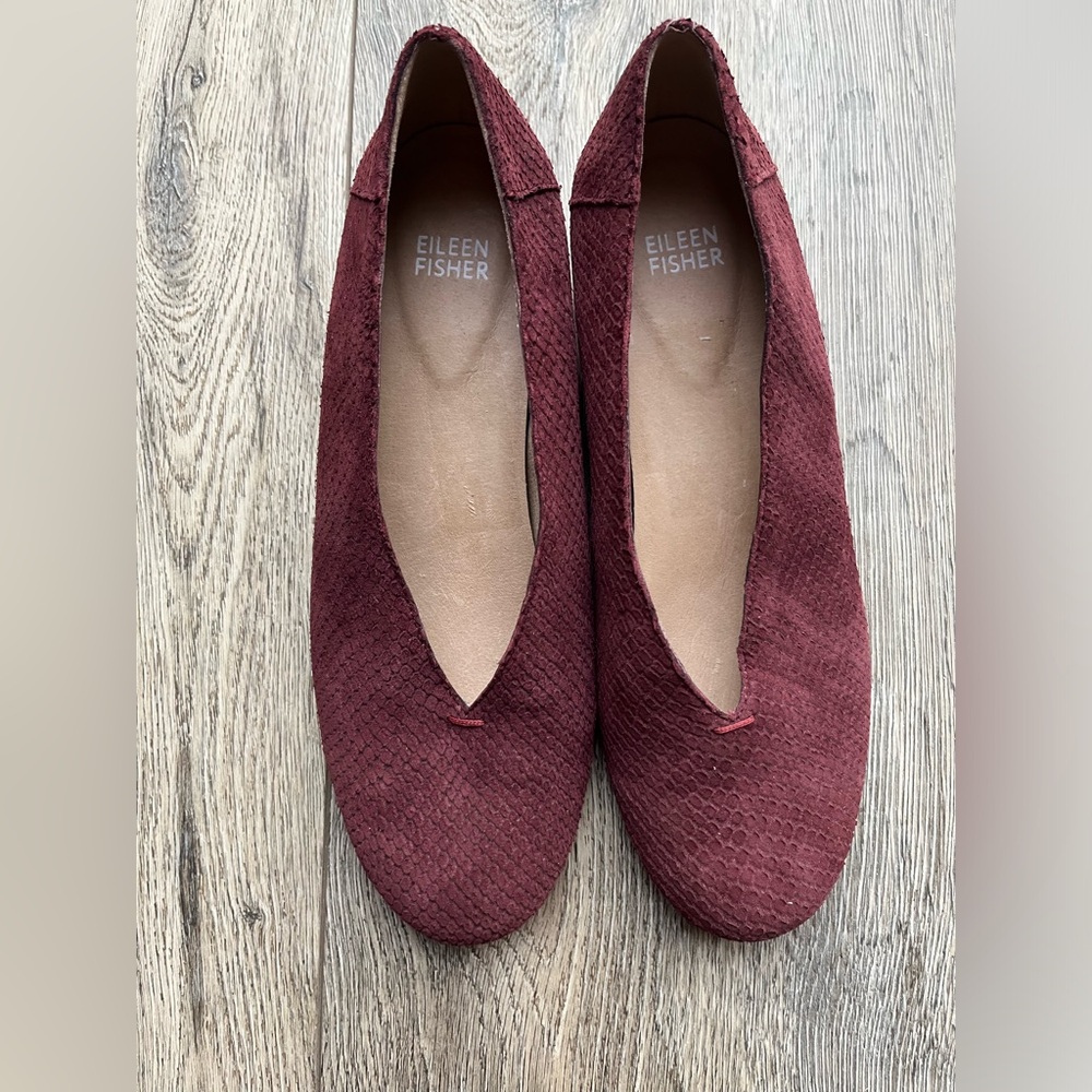 Eileen Fisher burgundy suede shoes. Size 8-1/2